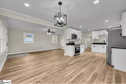 410 E South 3rd Street, Seneca, SC 29678 - Photo 9