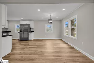 410 E South 3rd St, Seneca, SC 29678 - Photo 7