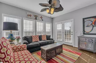 100 Sandtrap Ct, Greenville, SC 29609 - Photo 9