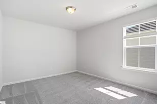 1215 Fox Holw St, Spartanburg, SC 29303 - Photo 19