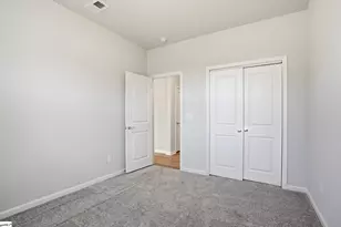 1215 Fox Holw St, Spartanburg, SC 29303 - Photo 13