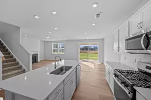 1215 Fox Holw St, Spartanburg, SC 29303 - Photo 7