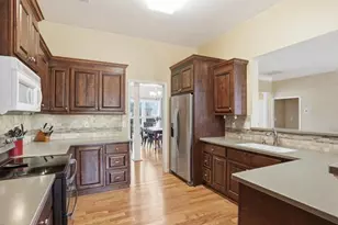 4 Willow Oak Ct, Simpsonville, SC 29681 - Photo 9