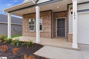 608 Hollybank St, Fountain Inn, SC 29644 - Photo 5