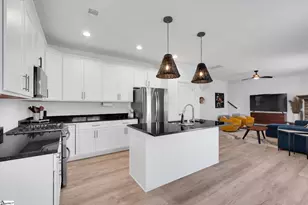 116 Landry Ln, Greenville, SC 29617 - Photo 9