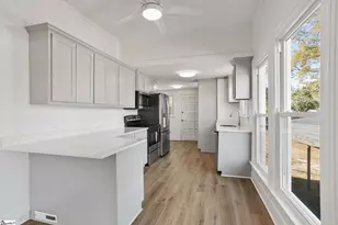 5994 N Old Laurens Rd, Gray Court, SC 29645 - Photo 9