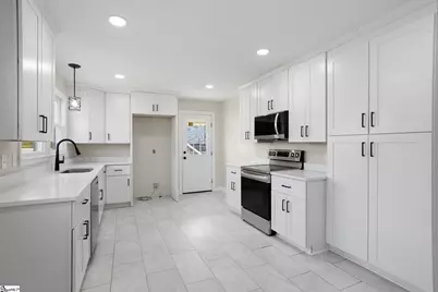 207 Arch Drive, Greer, SC 29651 - Photo 3