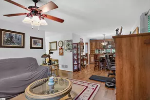 104 Laurel Ln, Seneca, SC 29678 - Photo 5