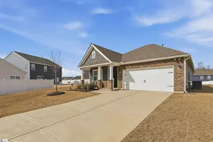 505 Topaz Ct, Greenville, SC 29605 - Photo 3