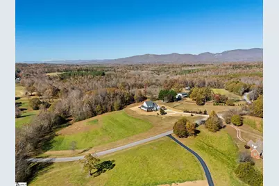 904 Laurelwood Way, Landrum, SC 29356 - Photo 5