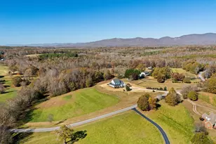 904 Laurelwood Way, Landrum, SC 29356 - Photo 5