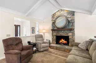 208 Overcreek Rd, Greenville, SC 29607 - Photo 9