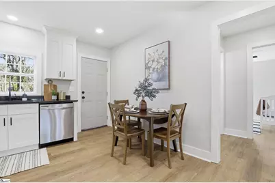 101 Hawkins Street, Greenville, SC 29611 - Photo 9