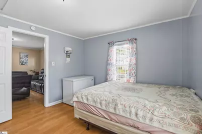 211 Buncombe Street, Greer, SC 29650 - Photo 15