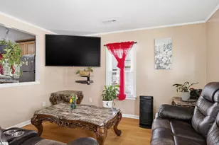 211 Buncombe St, Greer, SC 29650 - Photo 5