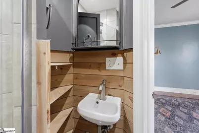 8 Circle Street, Travelers Rest, SC 29690 - Photo 19