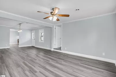 215 W Roosevelt Drive, Anderson, SC 29626 - Photo 9