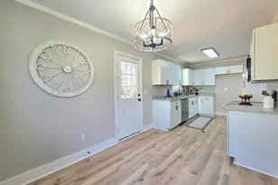 118 Woodland Dr, Greenville, SC 29617 - Photo 13