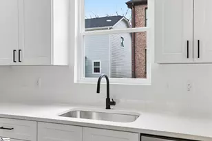 432 Ambiance Ct, Spartanburg, SC 29301 - Photo 9