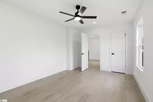 433 Ambiance Ct, Spartanburg, SC 29301 - Photo 17