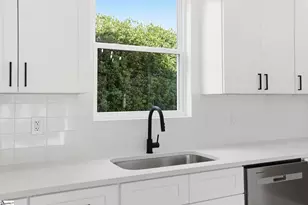 433 Ambiance Ct, Spartanburg, SC 29301 - Photo 9