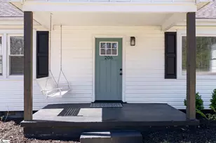 206 Cardinal Dr, Taylors, SC 29687 - Photo 3