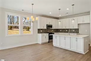 100 Saratoga Oaks St, Williamston, SC 29697 - Photo 9