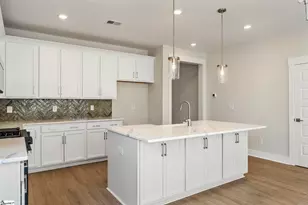 100 Saratoga Oaks St, Williamston, SC 29697 - Photo 7