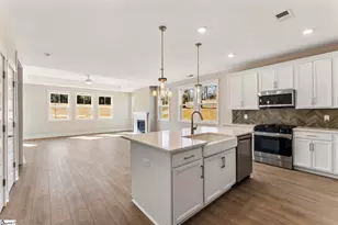 100 Saratoga Oaks St, Williamston, SC 29697 - Photo 3