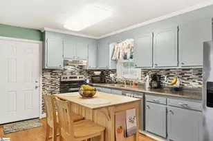 502 Rampey St, Easley, SC 29640 - Photo 9