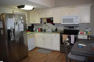 221 Hill St, Gaffney, SC 29340 - Photo 7