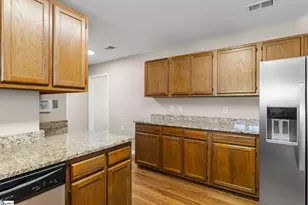 213 Creek Forest Dr, Greenville, SC 29615 - Photo 7