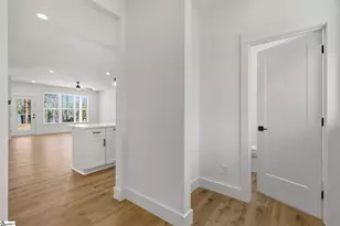 211 Endless Dr, Greer, SC 29651 - Photo 5