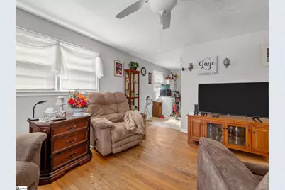 1068 Crosby Lane, Spartanburg, SC 29303 - Photo 9