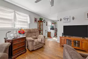 1068 Crosby Ln, Spartanburg, SC 29303 - Photo 9