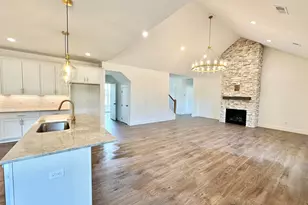 347 Terra Plains Dr, Greer, SC 29651 - Photo 3