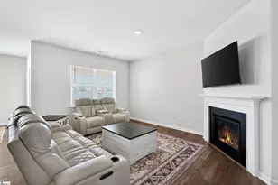 938 Pineland Dr, Woodruff, SC 29388 - Photo 17