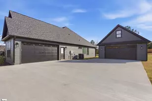 1165 Goodjoin Rd, Campobello, SC 29322 - Photo 3