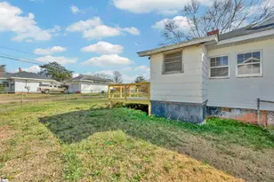 22 Meadow St, Lyman, SC 29365 - Photo 17