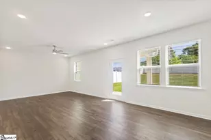 1017 Skidaway Dr, Spartanburg, SC 29303 - Photo 7