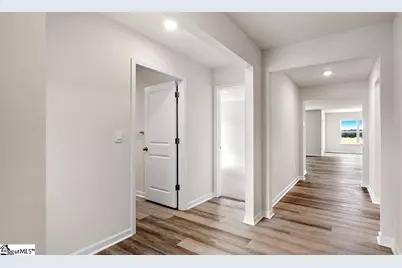 123 Elgin Drive, Laurens, SC 29360 - Photo 3