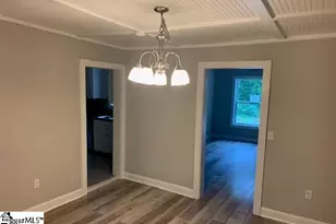 104 Maplebrook St, Laurens, SC 29360 - Photo 3