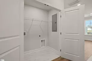 220 Lake Greenwood Blvd, Greenwood, SC 29649 - Photo 17