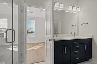 220 Lake Greenwood Blvd, Greenwood, SC 29649 - Photo 9