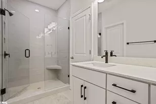 224 Lake Greenwood Blvd, Greenwood, SC 29649 - Photo 7