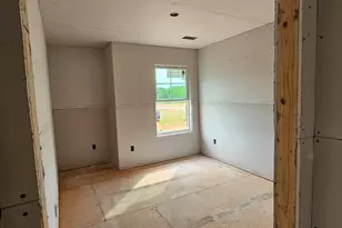 339 E Pyrenees Dr, Wellford, SC 29385 - Photo 13