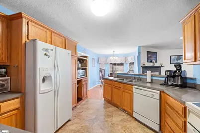 2883 N Highway 101, Greer, SC 29651 - Photo 7