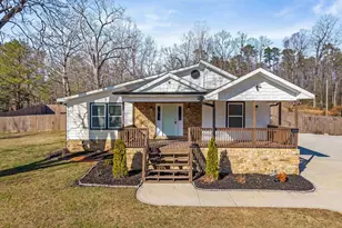 2016 Edwards Lake Rd, Greer, SC 29651 - Photo 1