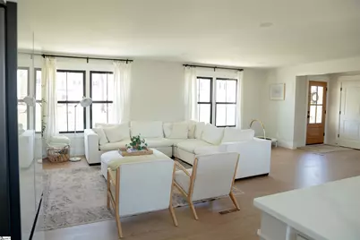 205 Wadsworth Road, Spartanburg, SC 29301 - Photo 11