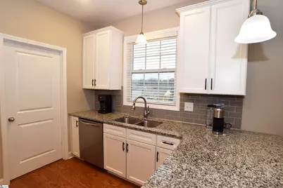 202 Roscoe Drive, Greer, SC 29651 - Photo 9